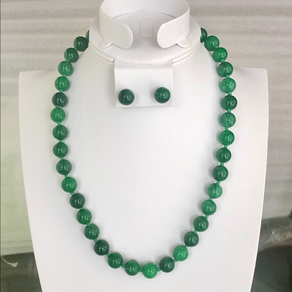 Jewelry - Natural 10mm Round Emerald Beads Necklace & Earrings Set